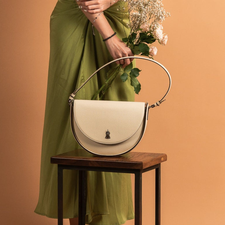 Short Shoulder Strap